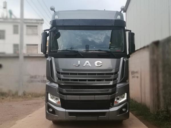 HFC4252P13K8E33S8QV牵引汽车燃油公告图片1
