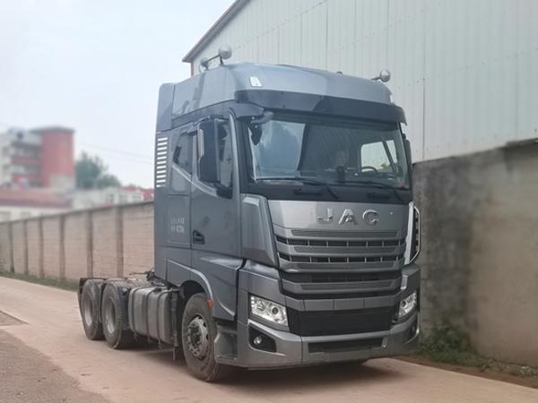 HFC4252P13K8E33S8QV牵引汽车燃油公告图片2