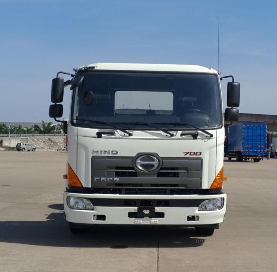 YC4180SH8JE5牵引汽车燃油公告图片1