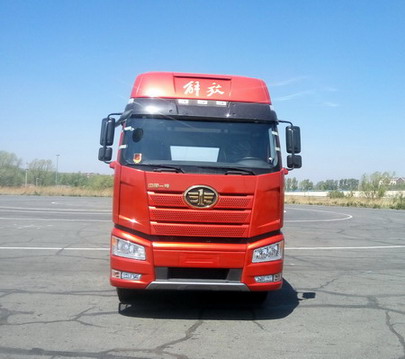 CA4250P66K24T1E5平头柴油半挂牵引汽车燃油公告图片1