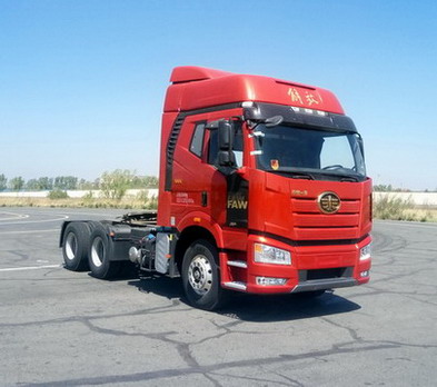 CA4250P66K24T1E5平头柴油半挂牵引汽车燃油公告图片2