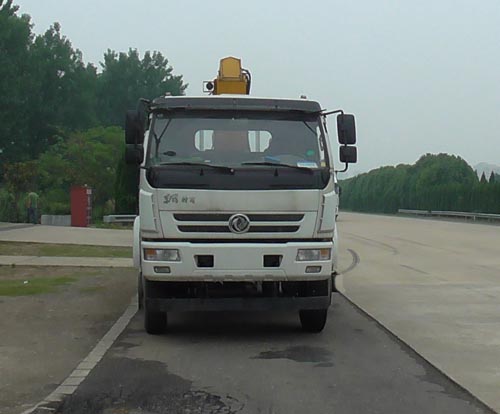 EQ5141JSQFV随车起重运输车燃油公告图片1