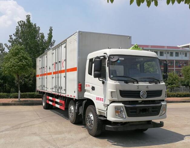 DLQ5250XZWEQ杂项危险物品厢式运输车燃油公告图片2