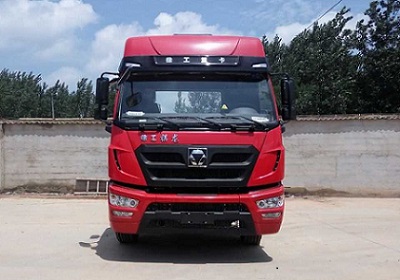 NXG4250D5KC半挂牵引车燃油公告图片1