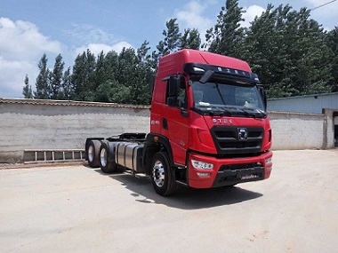 NXG4250D5KC半挂牵引车燃油公告图片2