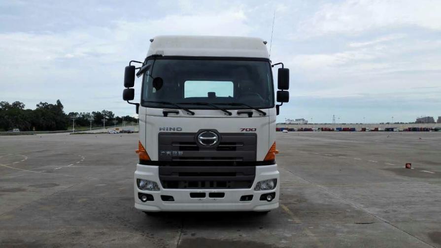 YC4180SH2PF5牵引汽车燃油公告图片1