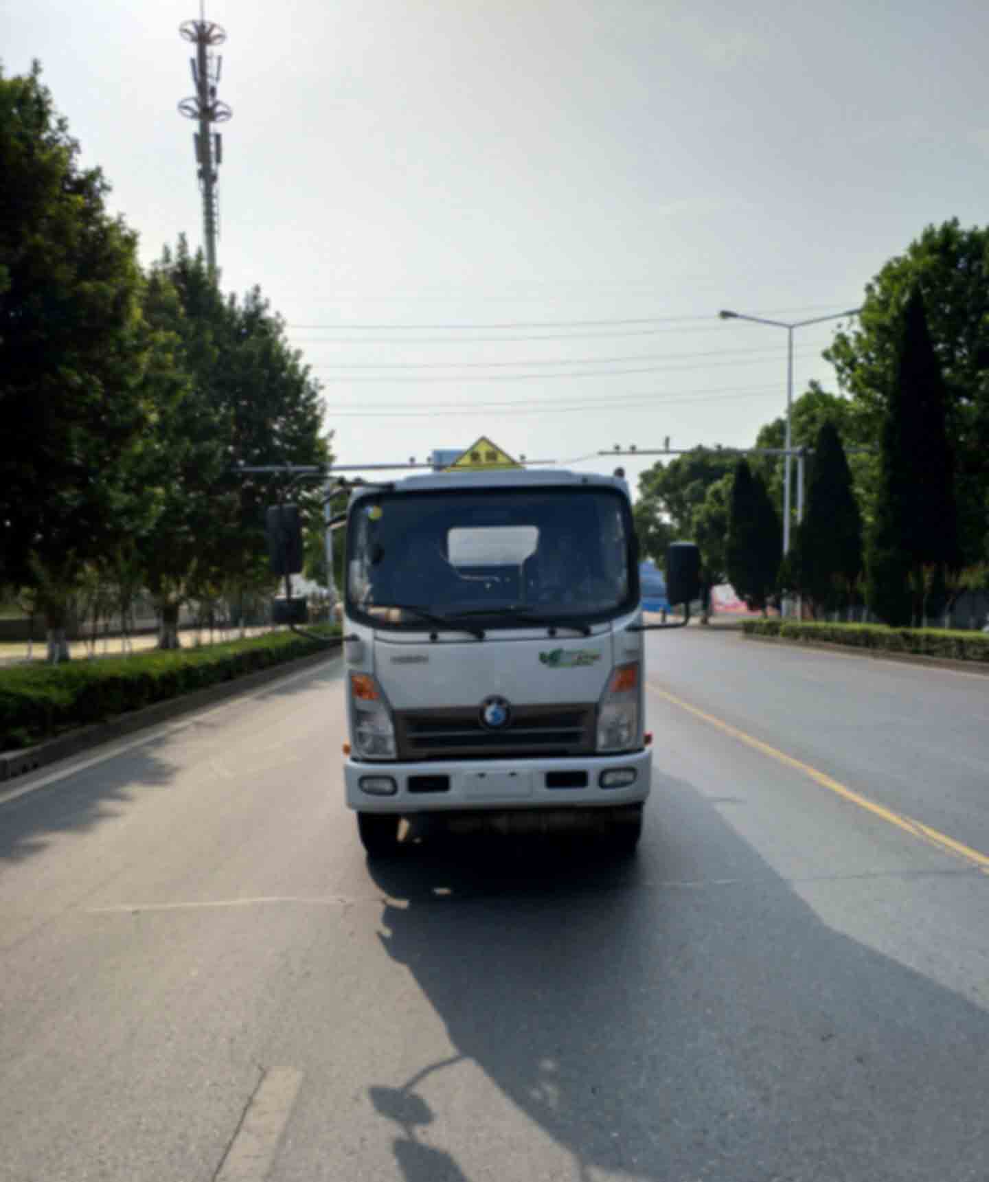 SGZ5070GJYWP5加油车燃油公告图片1