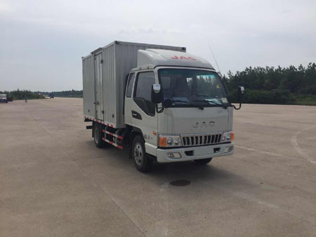 HFC5040XXYP93K1B4V厢式运输车燃油公告图片2