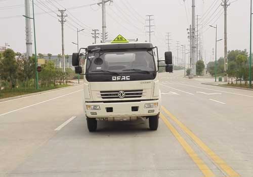 CLQ5122GYY5运油车燃油公告图片1
