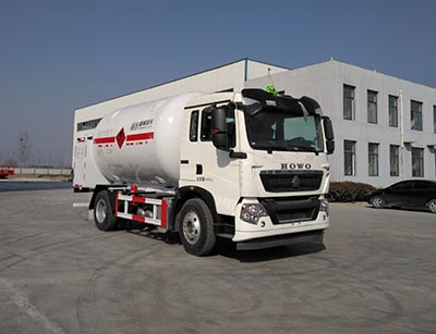 SKW5160GDY低温液体运输车燃油公告图片2