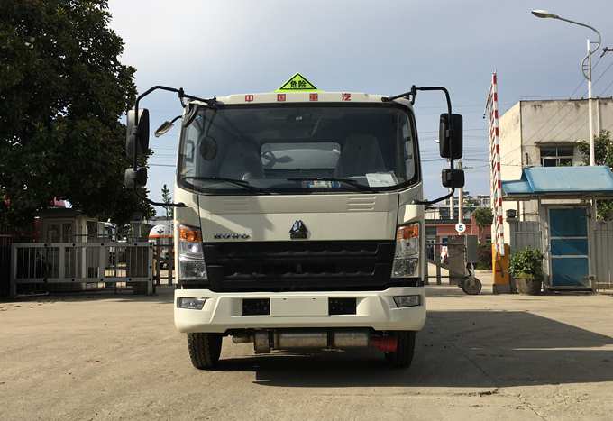 SLS5100GJYZ5A加油车燃油公告图片1