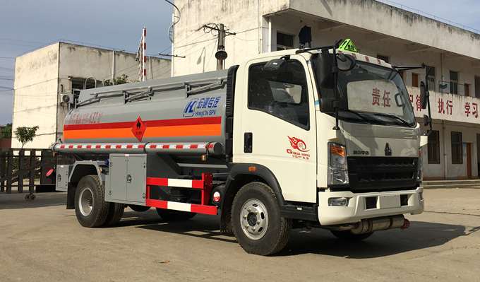 SLS5100GJYZ5A加油车燃油公告图片2