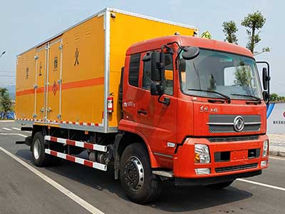 CXJ5180XQY爆破器材运输车燃油公告图片2