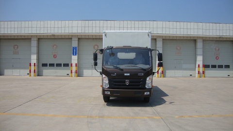 SY5045XXYH-RF厢式运输车燃油公告图片1