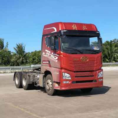 CA4250P26K15T1E5A80平头柴油牵引车燃油公告图片2