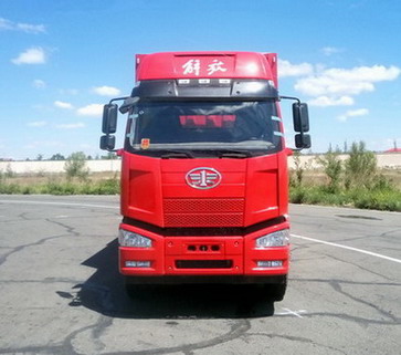 CA5180XXYP62K1L7E5厢式运输车燃油公告图片1