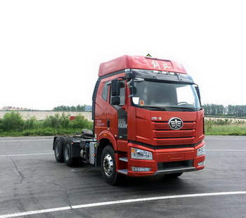 CA4250P66K24T1A1E5Z危险品运输半挂牵引车燃油公告图片2