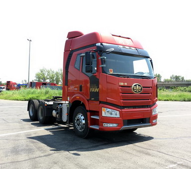 CA4250P66K24T2A1E5平头柴油半挂牵引汽车燃油公告图片2