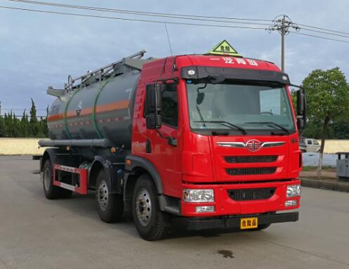 WXQ5250GFWC5腐蚀性物品罐式运输车燃油公告图片2