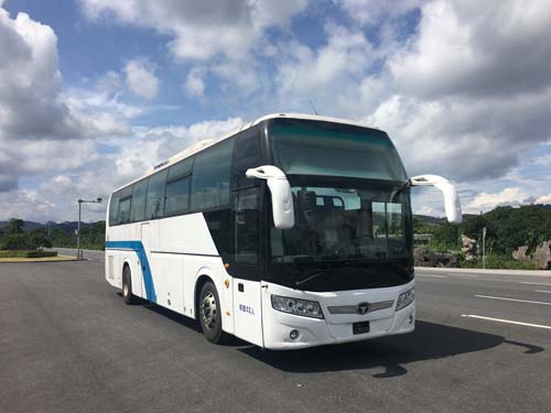 GL6122HKE1客车燃油公告图片2