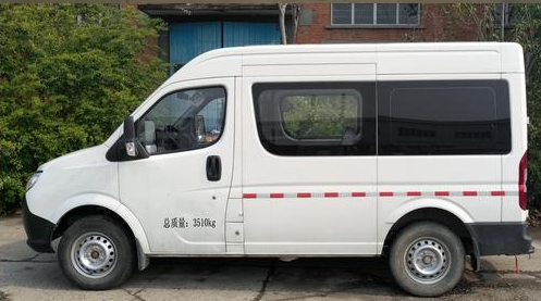 EQ5031XXY5A1M厢式运输车燃油公告扩展图片1