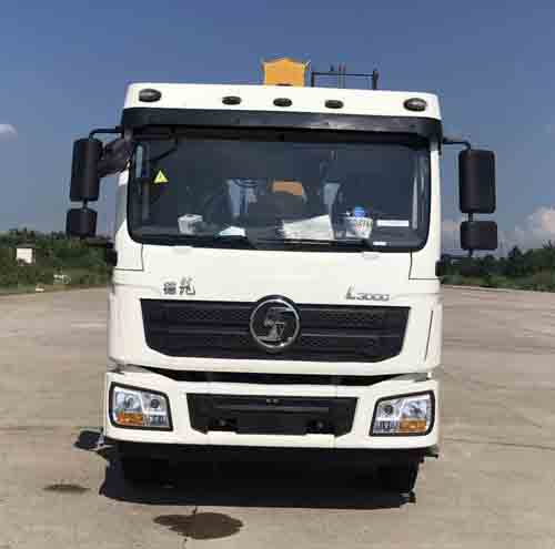 XZJ5180JSQS5随车起重运输车燃油公告图片1
