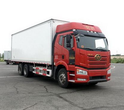 CA5250XXYP66K24L5T1E5厢式运输车（牵引货车）燃油公告图片2