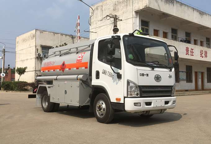 SLS5071GJYC5V加油车燃油公告图片2