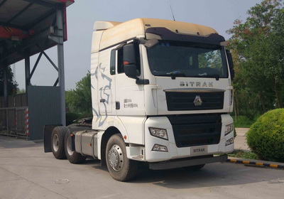 ZZ4256V324HE1BX牵引汽车燃油公告图片2