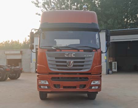 QCC4252D654M牵引汽车燃油公告图片1
