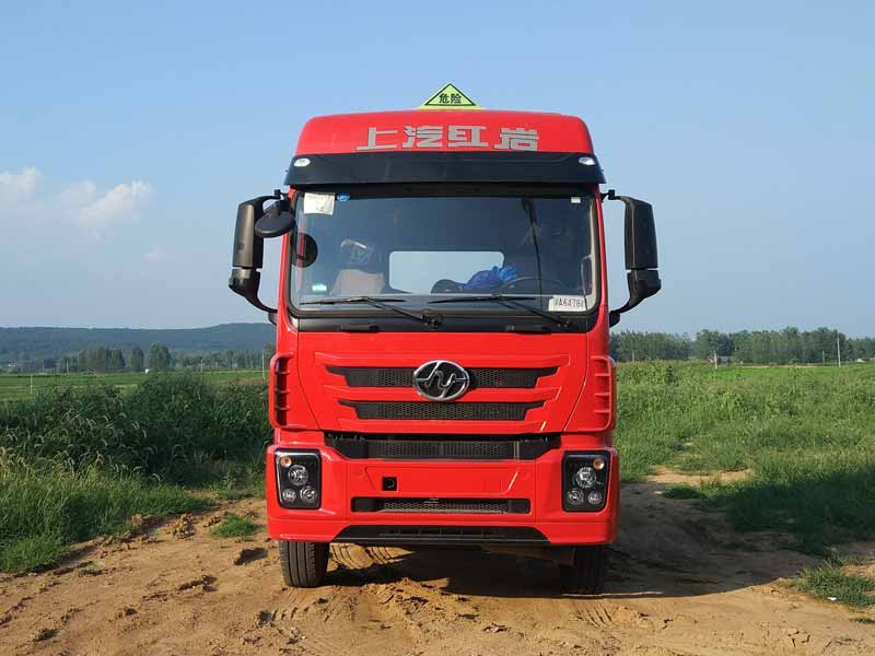 CQ4256ZTVG334U危险品运输半挂牵引车燃油公告图片1