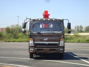 CSJ5048JSQZZ5随车起重运输车燃油公告图片1