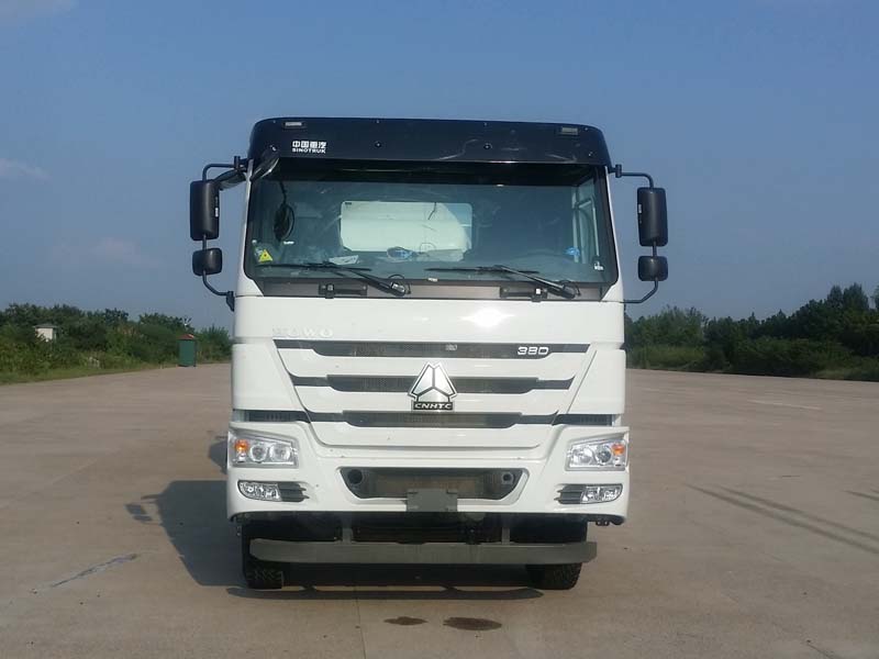 CLY5317GJB36E1B混凝土搅拌运输车燃油公告图片1
