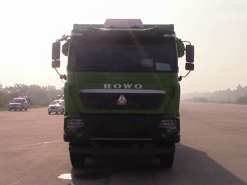 ZZ3317N386WE1自卸汽车燃油公告图片1