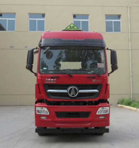 ND4250BD5J7Z07危险品牵引车燃油公告图片1