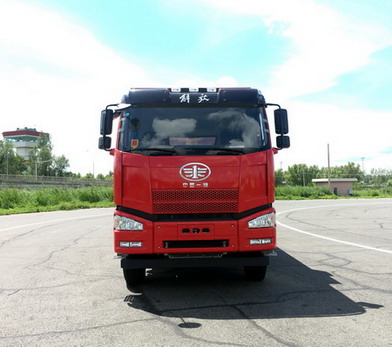 CA3310P66K24L4T4AE5平头柴油自卸汽车燃油公告图片1