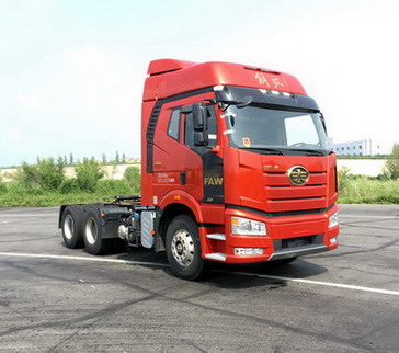 CA4250P66K24T2A2E5平头柴油半挂牵引汽车燃油公告图片2