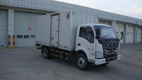 SY5045XXYH-ZH厢式运输车燃油公告图片2