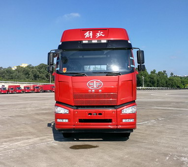 CA1310P66K2L7T4E5平头柴油载货汽车燃油公告图片1