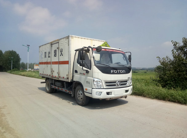 BJ5049XQY-FE爆破器材运输车燃油公告图片2