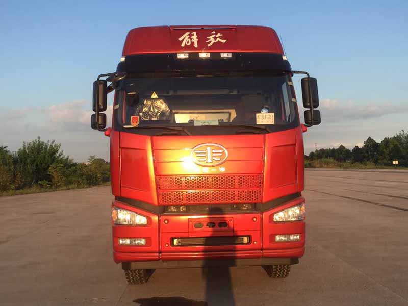 CLY5310GFLCA5低密度粉粒物料运输车燃油公告图片1