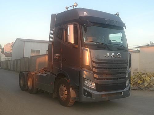 HFC4252P13K7E33S7V牵引汽车燃油公告图片2