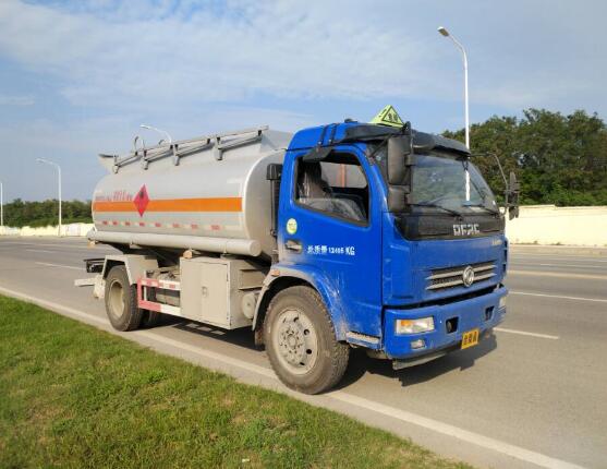 WXQ5120GJYE5加油车燃油公告图片2