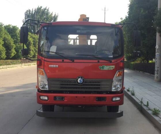 DLQ5040JSQW5随车起重运输车燃油公告图片1