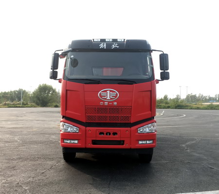 CA3310P63K1LT4E5平头柴油自卸汽车燃油公告图片1