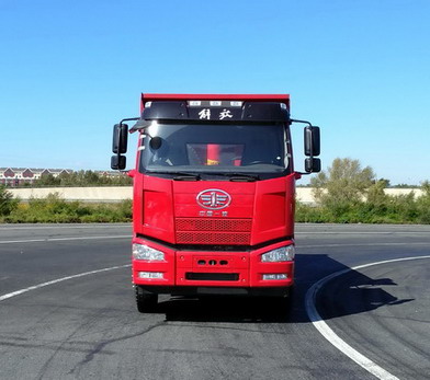 CA5310ZLJP63K1L1T4E5自卸式垃圾车燃油公告图片1
