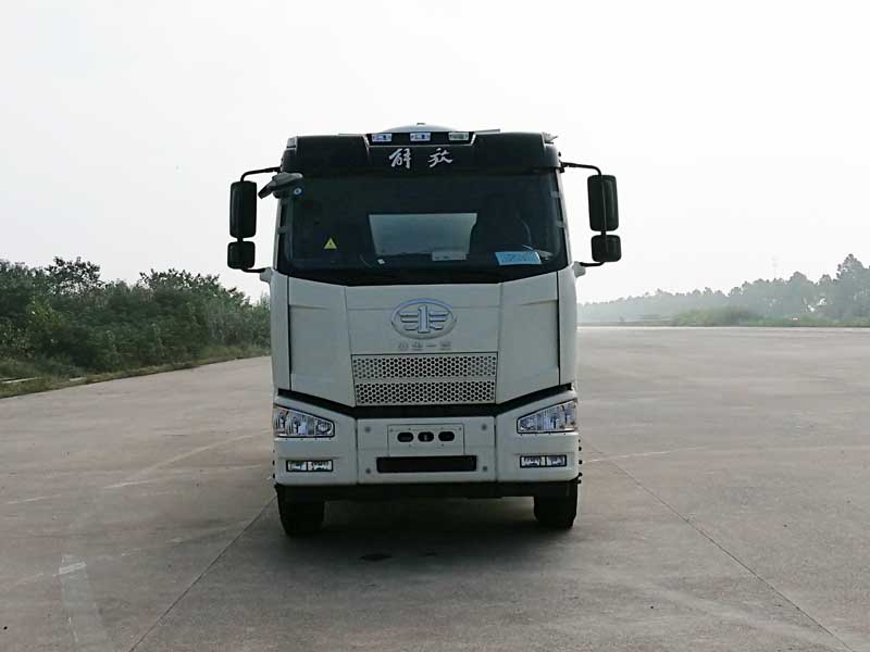 CLY5250GFLCA5低密度粉粒物料运输车燃油公告图片1