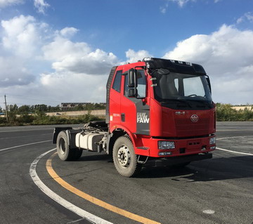 CA4140P62K1E5平头柴油半挂牵引汽车燃油公告图片2