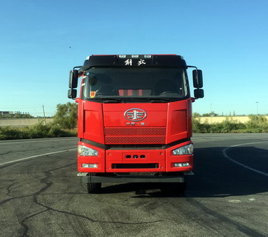 CA5310ZLJP66K24L3T4E5自卸式垃圾车燃油公告图片1