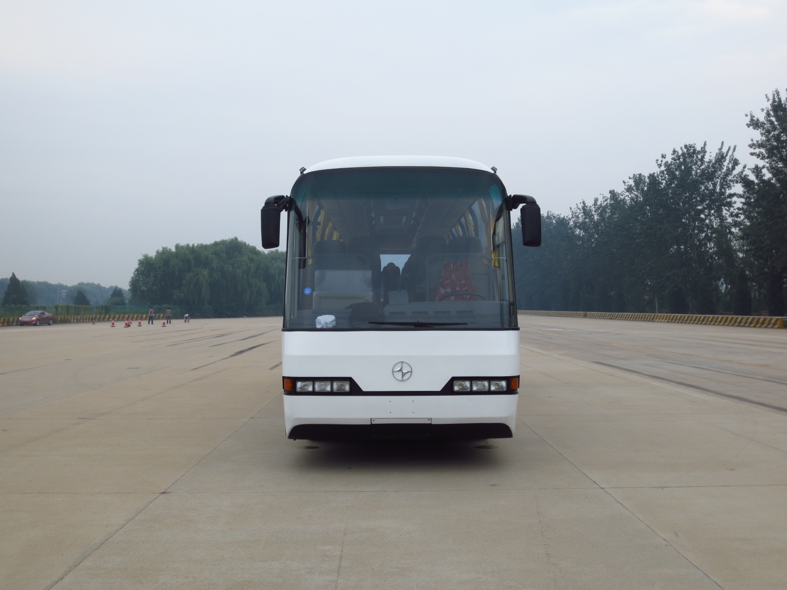 BFC6112L1D5豪华旅游客车燃油公告扩展图片2